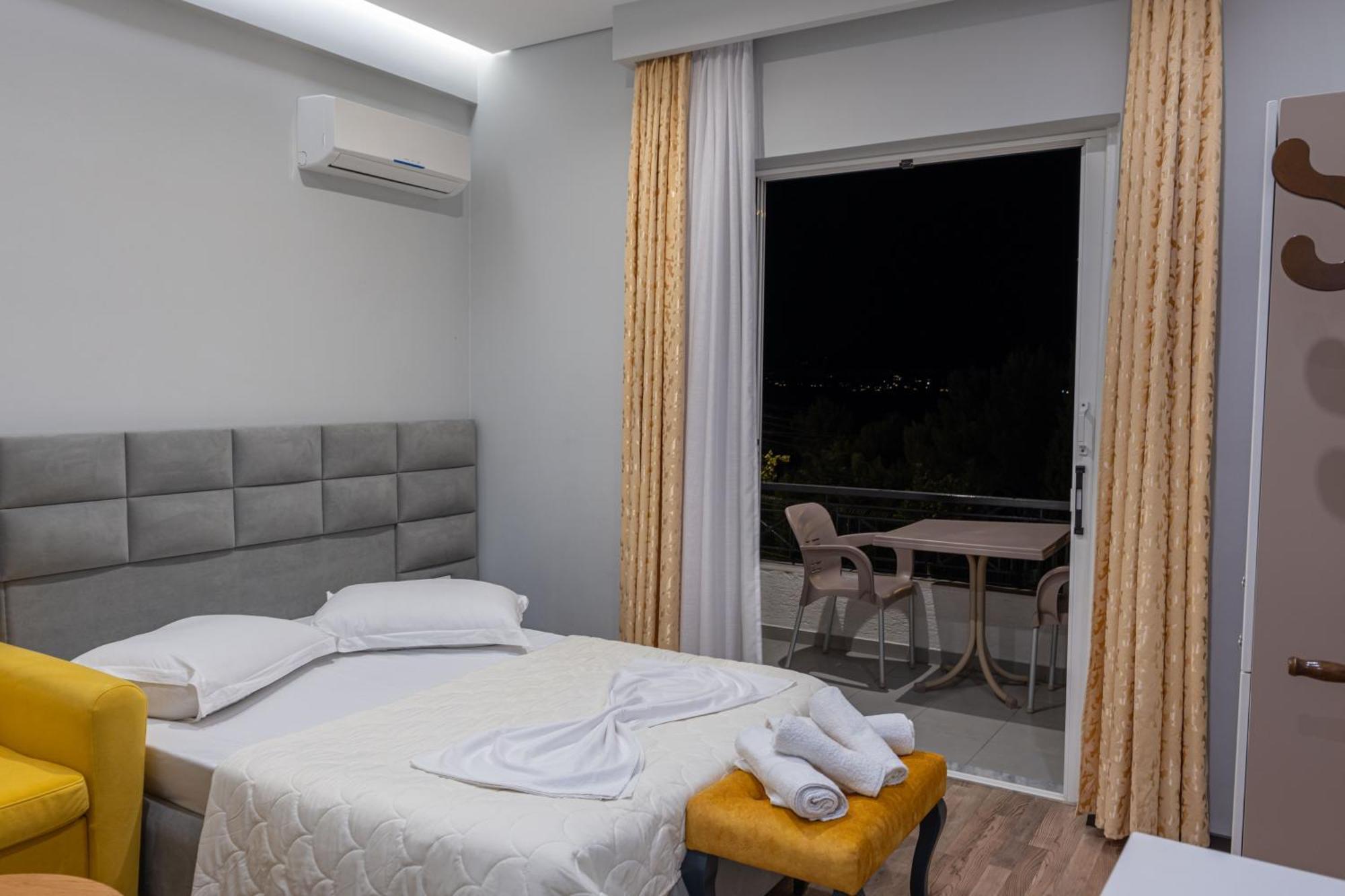 Sunkised Hotel Саранда Экстерьер фото