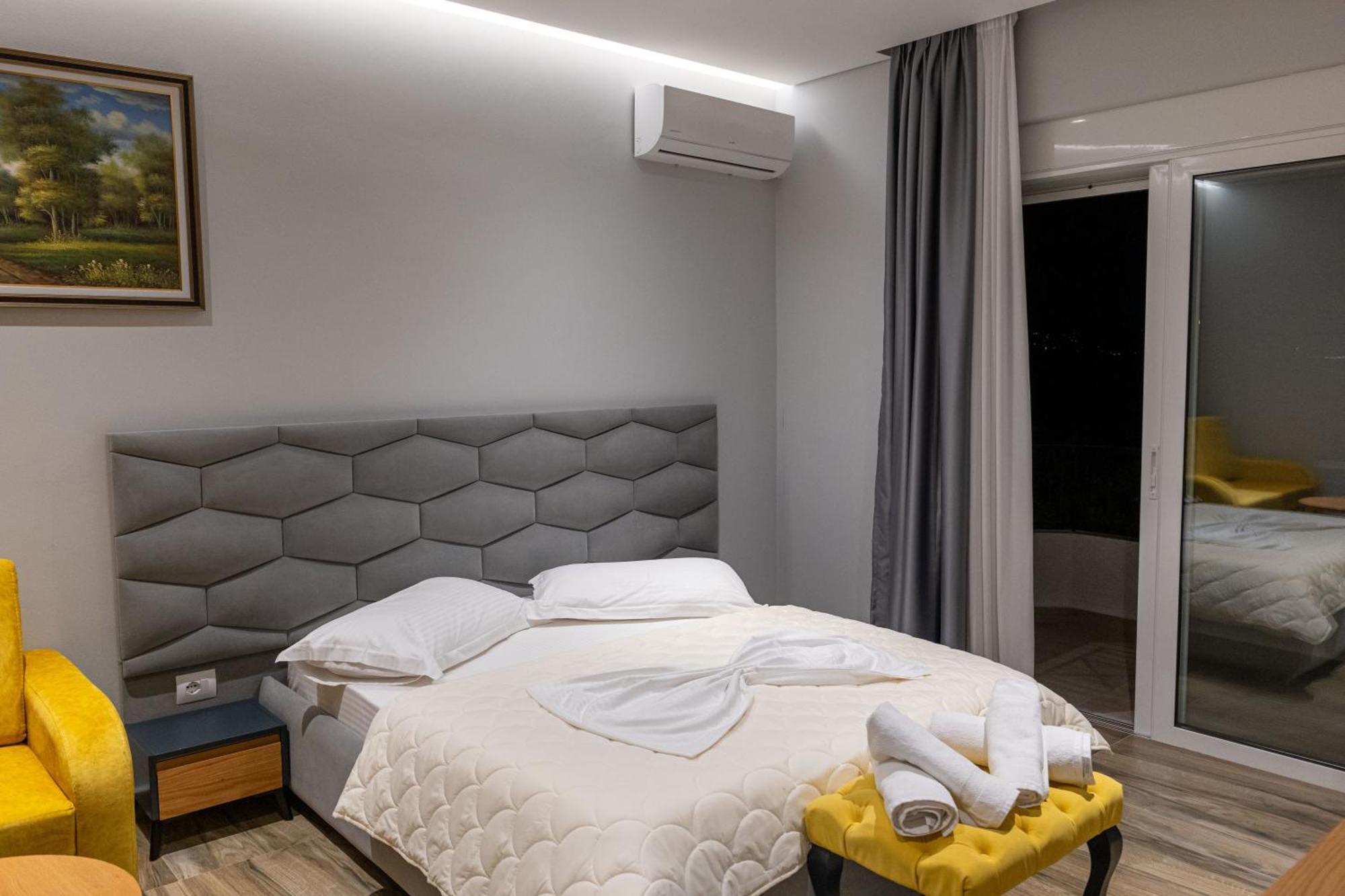 Sunkised Hotel Саранда Экстерьер фото